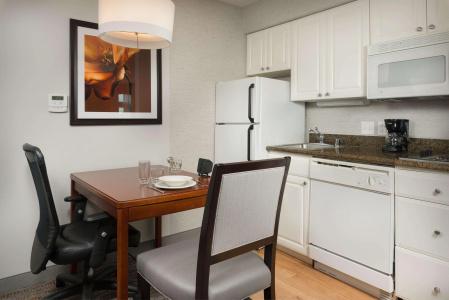 Homewood Suites by Hilton Vancouver / Portland - 10