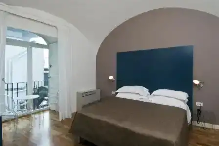 Piazza Bellini & Apartments - 121