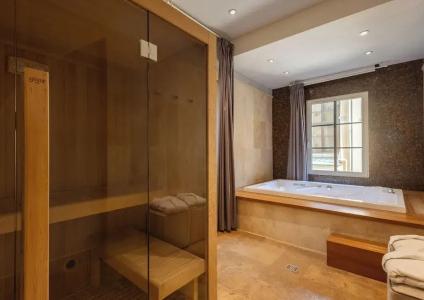 Donati Luxury Tower Suites - 162