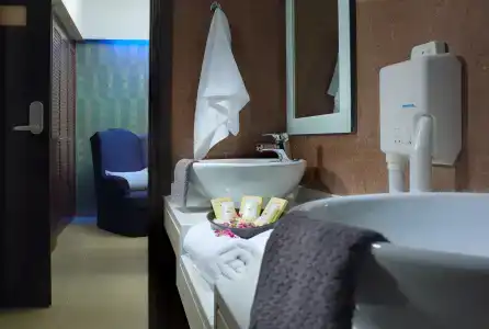 Filion Suites Resort & Spa - 8