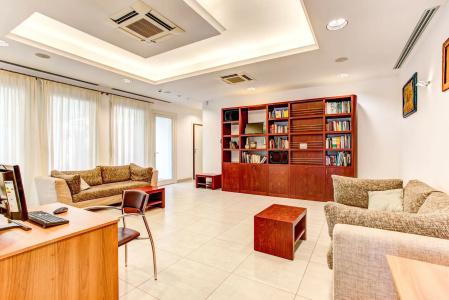 Wally Residence - 10