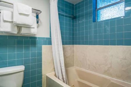 Eureka Springs Heritage Motel - 7