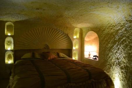 Golden Cave Suites - 132