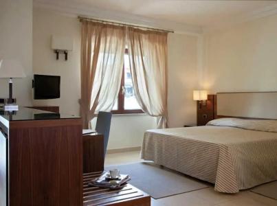 Suites & Residence - 86
