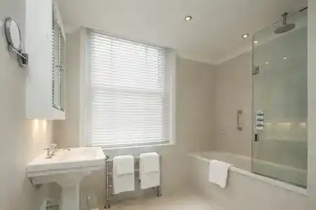Sloane Place - 41