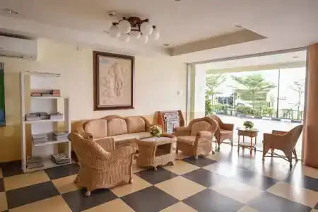 Trat Center - 7