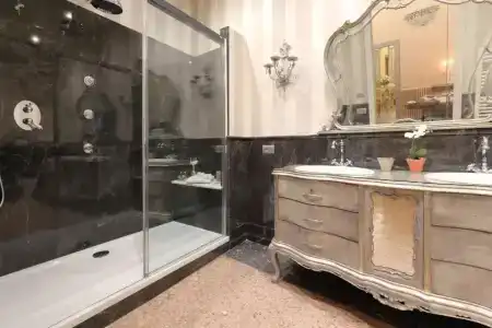 Piazza Pitti Palace - Residenza d'Epoca - 80