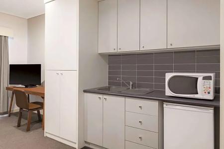 Adina Apartment Barrack Plaza - 28