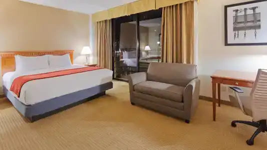 Best Western Plus Bayside Inn - 88