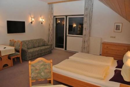 Gruberhof Bed & Breakfast - 163