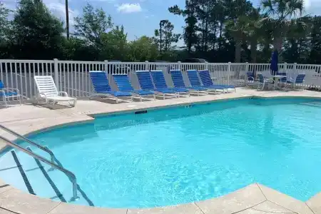 Quality Inn & Suites - - 13