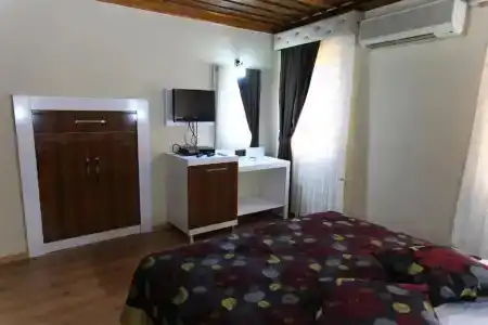 Bacchus Pension - 32