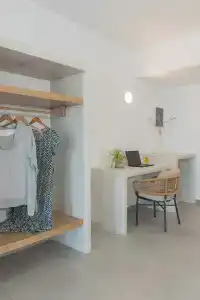 Ihthioessa Boutique - 173
