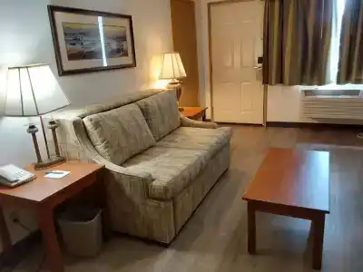 Inn - 47