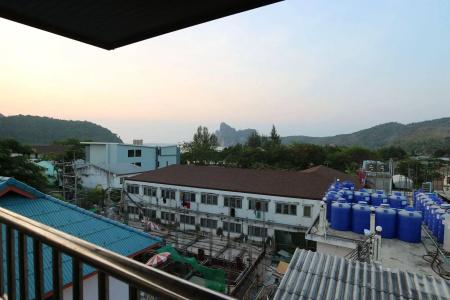 JJ Residence - 18
