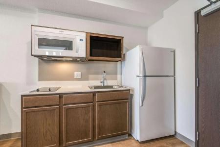 WoodSpring Suites Doral Miami Airport - 14