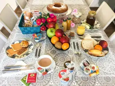 Guest House Maison 6 - 10