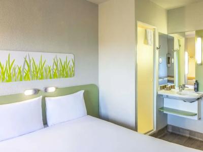 ibis budget Manchester Salford Quays - 48