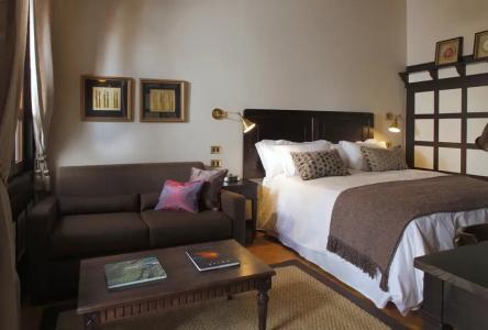 Boutique Castillo Rojo - 58