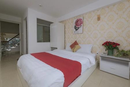 Ngan Pho Studio & - 111