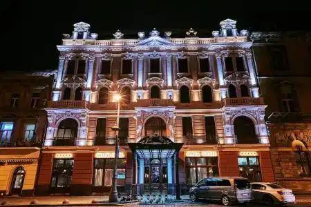Гранд Отель - 0