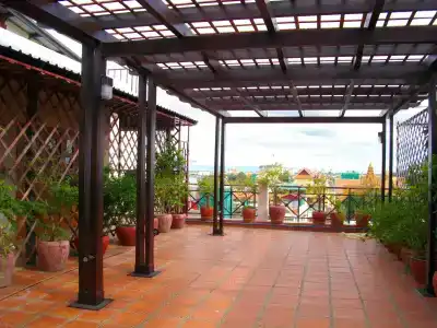 Lux Riverside & Apartment - 14