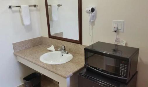 Pepper Tree Boutique Kitchen Studios - Anaheim - 52