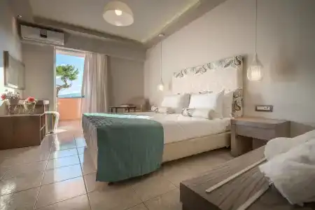 Balcony - Только для взрослых - 3