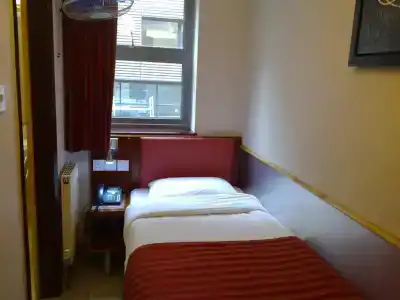 Eurotraveller- Express (Elephant & Castle) - 22