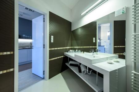 Karoly Corner Residences - 130