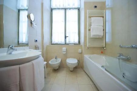 Best Western Crystal Palace - 45
