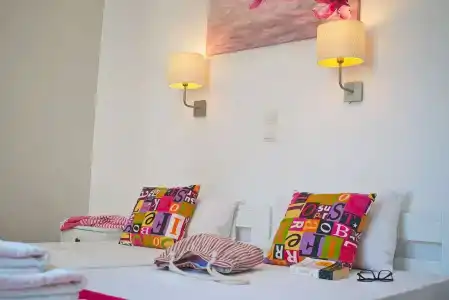 Camara - 221