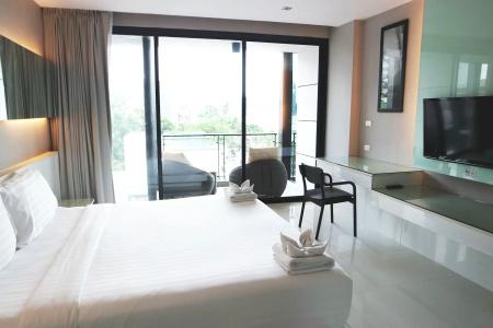Serenotel Pattaya - 42