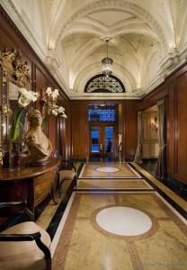 Le St. James - 1