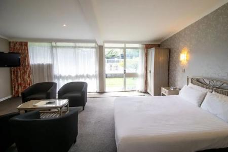 The Avenue - 127