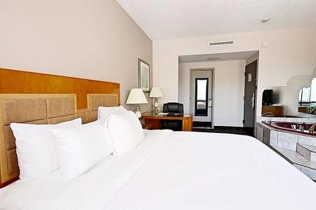 Empire Suites - 52