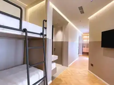 Iliria Boutique - 10
