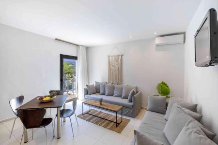 La Stella Suites - 4
