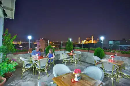 White House Istanbul - 12