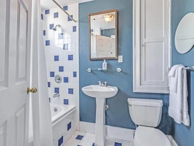 Bijou Boutique Inn - 8