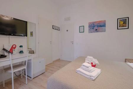 Damiani & Sister Guesthouse - 23