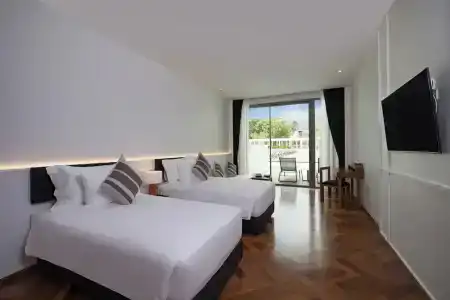 SeaCono Patong Beach Front - 38