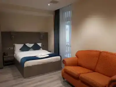 The Lion & Key - 202