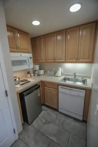 Palm Springs Tennis Club - 73