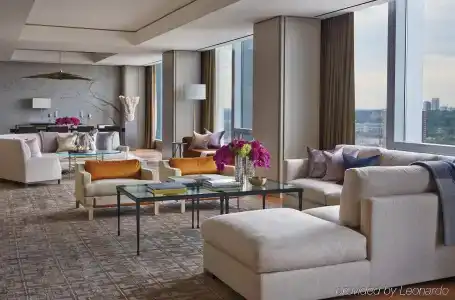 Four Seasons at Yorkville - 5
