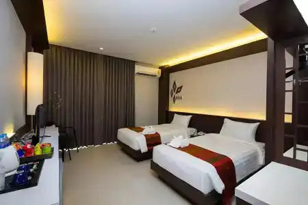Udtel Boutique - 16