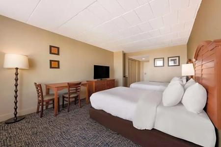 Comfort Inn South Oceanfront - 65