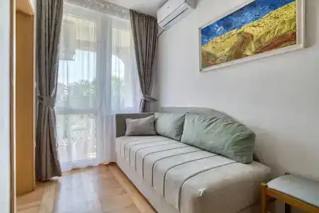 Elena - 226