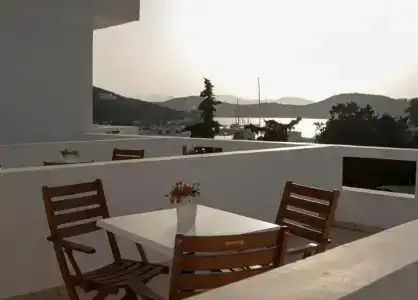 Armadoros / Ios Backpackers - 61