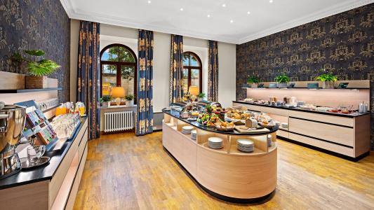 Bayerischer Hof Dresden - 21